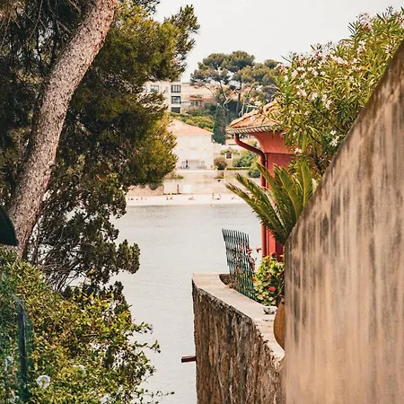Apartment Coup De Coeur Centre Village Et Climatise 3 Etoiles Terra Cigala Bandol